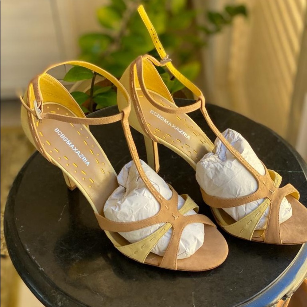 Authentic BCBG gorgeous sandals